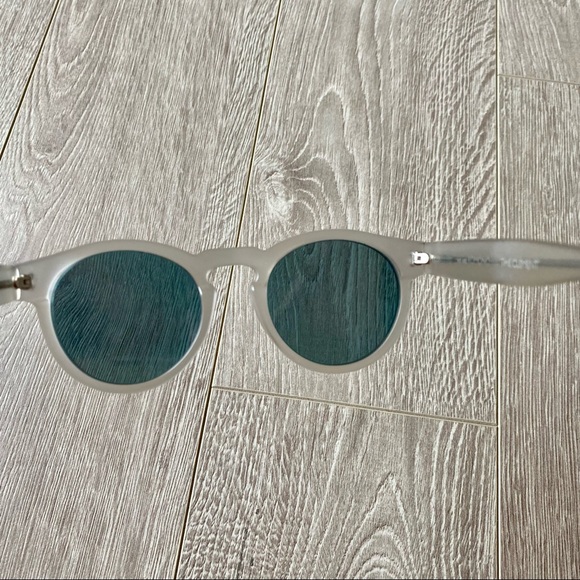 KOMONO CLEAR GREY REFLECTIVE SUNGLASSES UNISEX main image 4